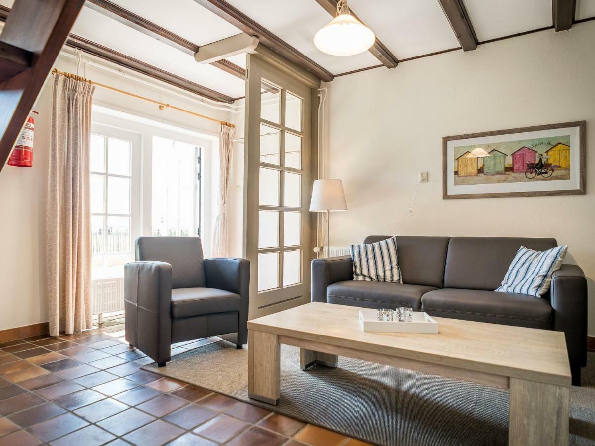 Great Farmhouse In De Cocksdorp With Garden 외부 사진